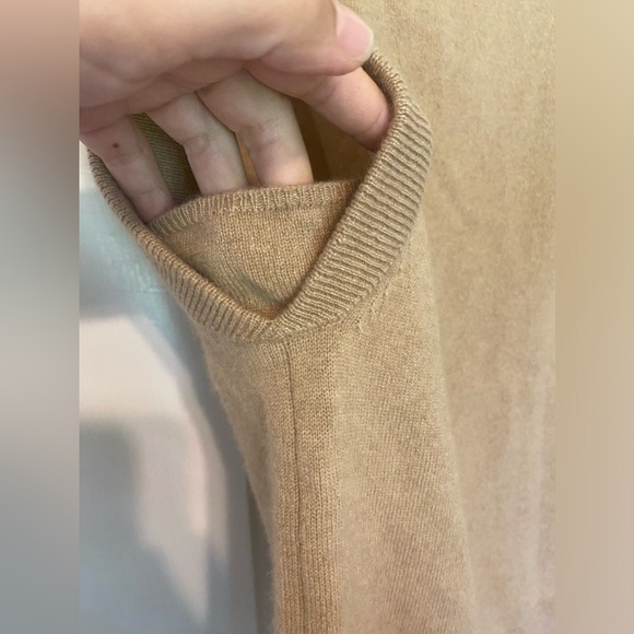 Knitwear Queen cashmere tank - Picture 5 of 13